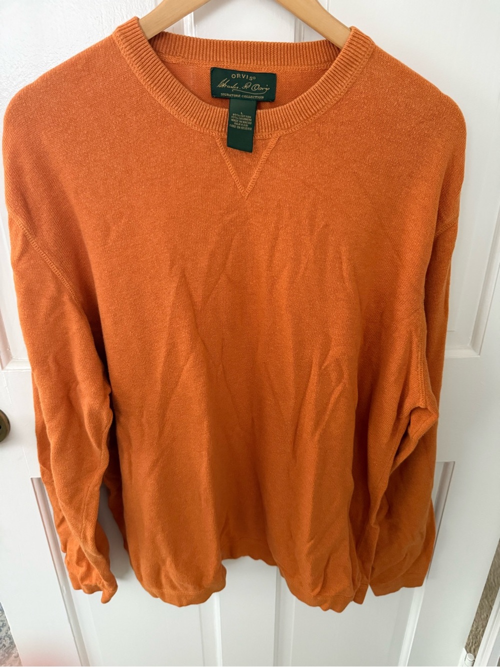 Orvis Men’s Orange Crewneck Pullover Sweater